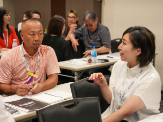 SMG経営塾のセミナー時の参加者のグループワークの様子